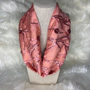 Glam necklace scarf ( color: peachy pink)